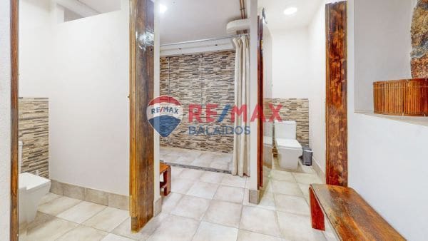 6 makuuhuone Maalaistalo myytävänä paikassa Tomino mukana uima-altaan 
autotalli - 695 000 € (Ref: 9685382)