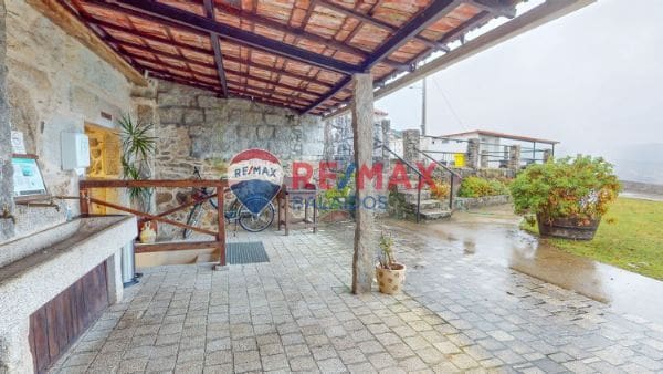 6 makuuhuone Maalaistalo myytävänä paikassa Tomino mukana uima-altaan 
autotalli - 695 000 € (Ref: 9685384)