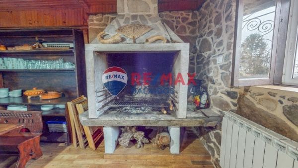 6 makuuhuone Maalaistalo myytävänä paikassa Tomino mukana uima-altaan 
autotalli - 695 000 € (Ref: 9685384)