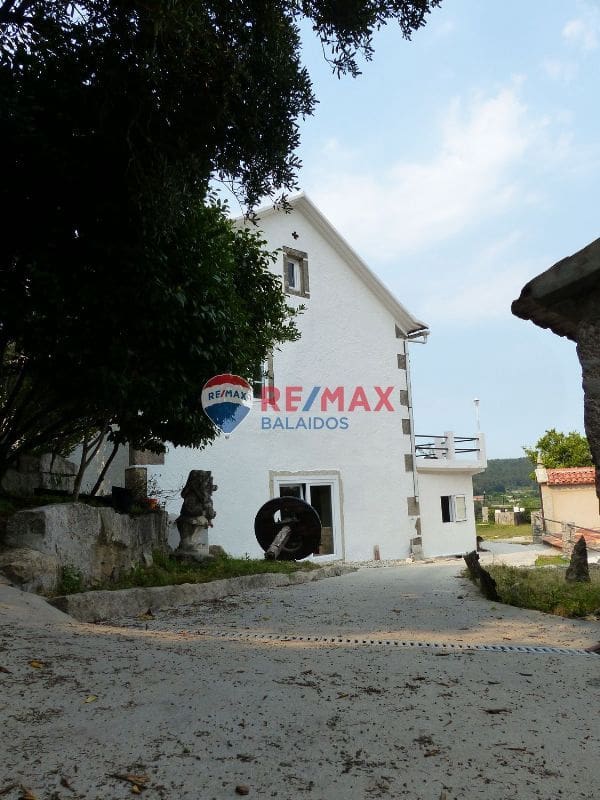 6 makuuhuone Maalaistalo myytävänä paikassa Tomino mukana uima-altaan 
autotalli - 695 000 € (Ref: 9685384)