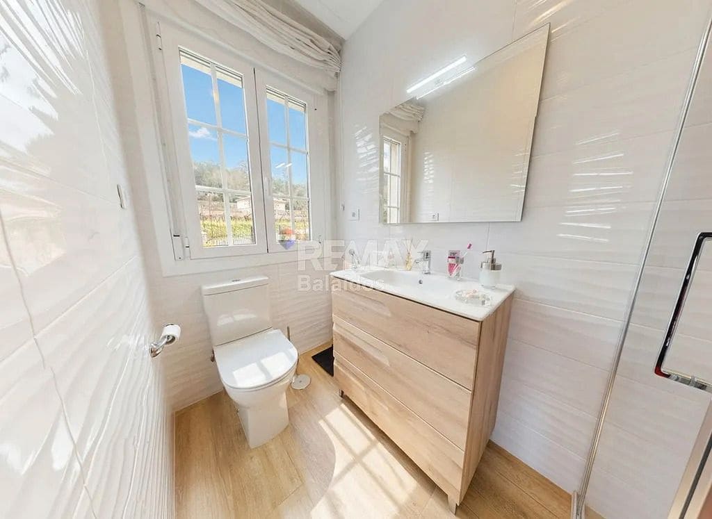 5 bedroom Villa for sale in Ponteareas with garage - € 425,000 (Ref: 9685385)