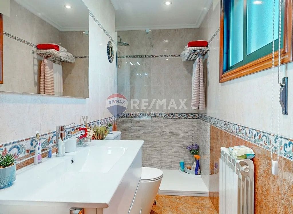 4 slaapkamer Villa te koop in Vigo met garage - € 570.000 (Ref: 9685386)