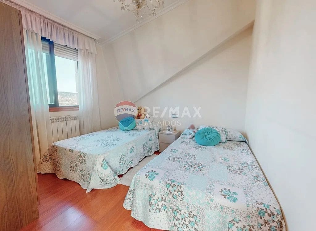 4 slaapkamer Villa te koop in Vigo met garage - € 570.000 (Ref: 9685386)