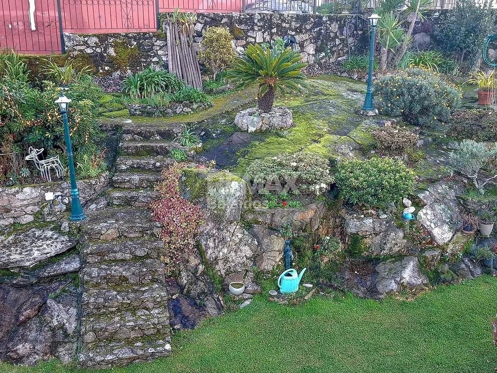 4 slaapkamer Villa te koop in Vigo met garage - € 570.000 (Ref: 9685386)