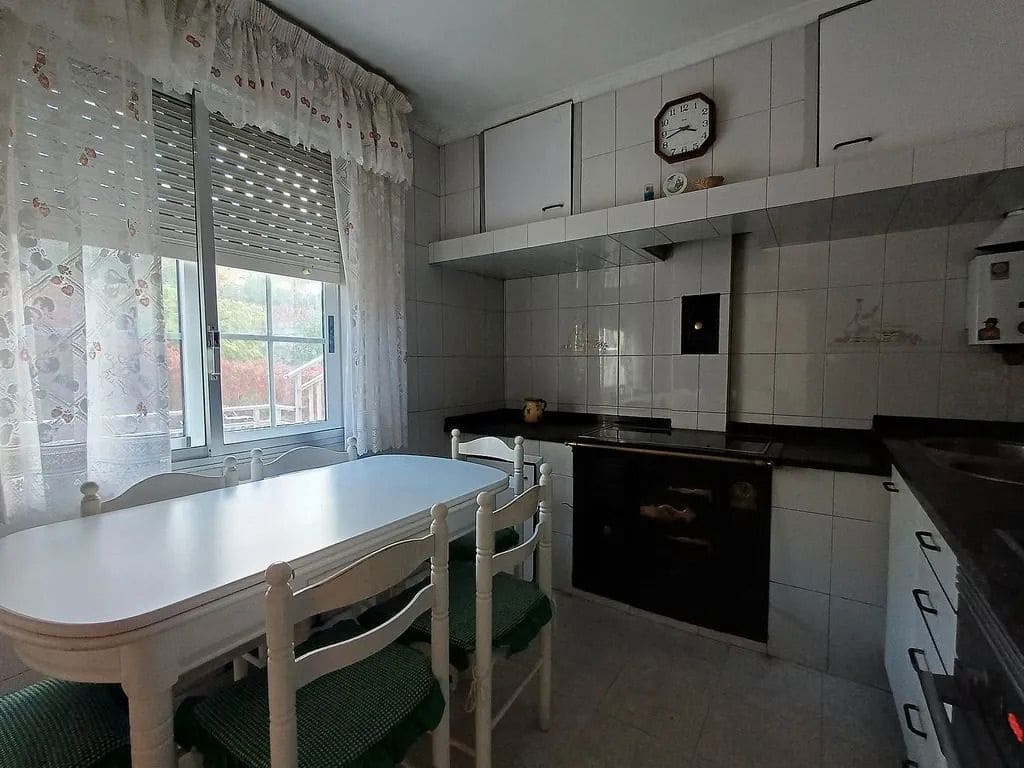 3 bedroom Finca/Country House for sale in Mondariz with garage - € 199,000 (Ref: 9685387)