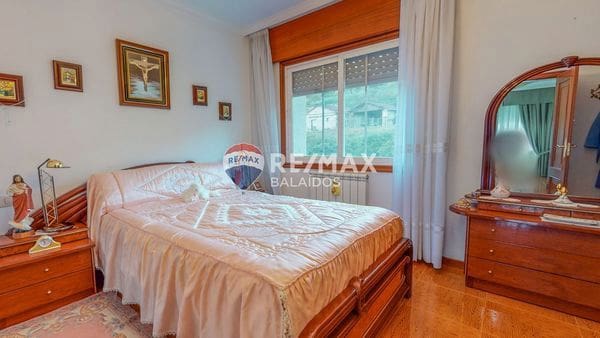 4 makuuhuone Maalaistalo myytävänä paikassa Ponteareas mukana 
autotalli - 270 000 € (Ref: 9685391)