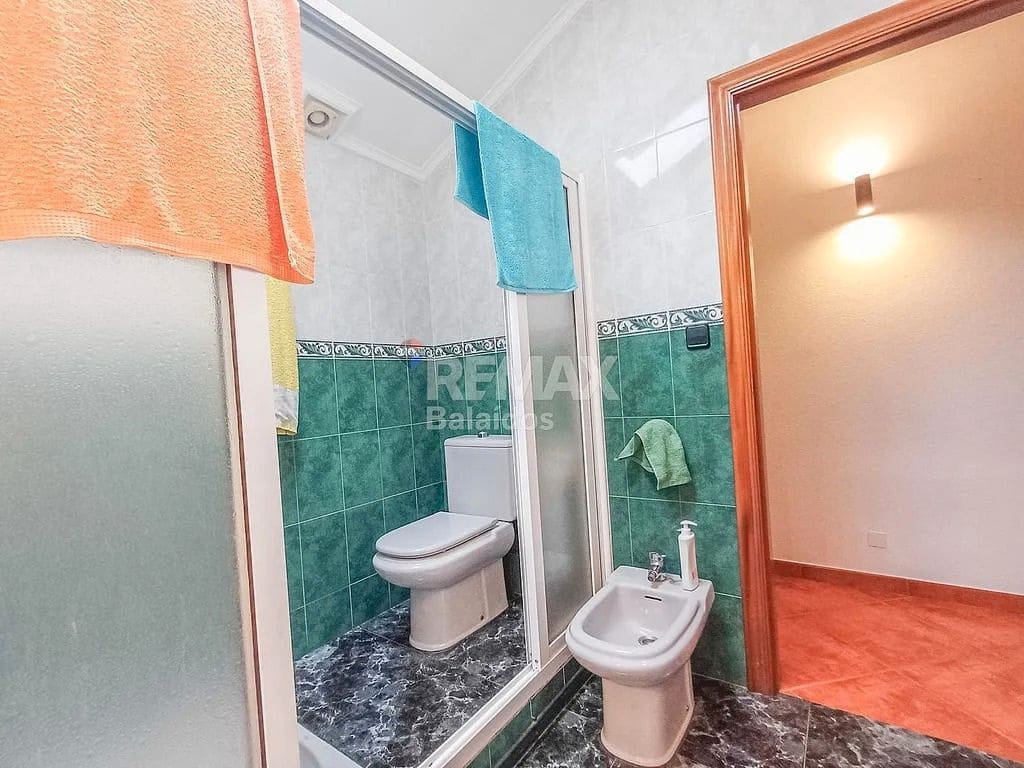 9 bedroom Apartment for sale in A Caniza - € 449,000 (Ref: 9685395)