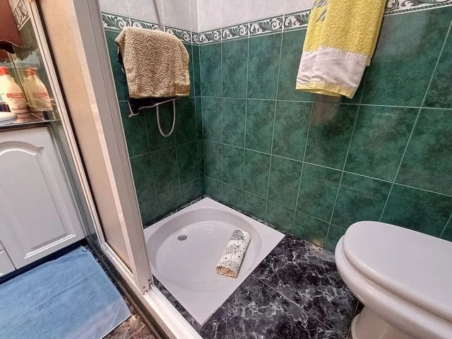 2 bedroom Apartment for sale in A Cañiza - € 99,000 (Ref: 9685396)