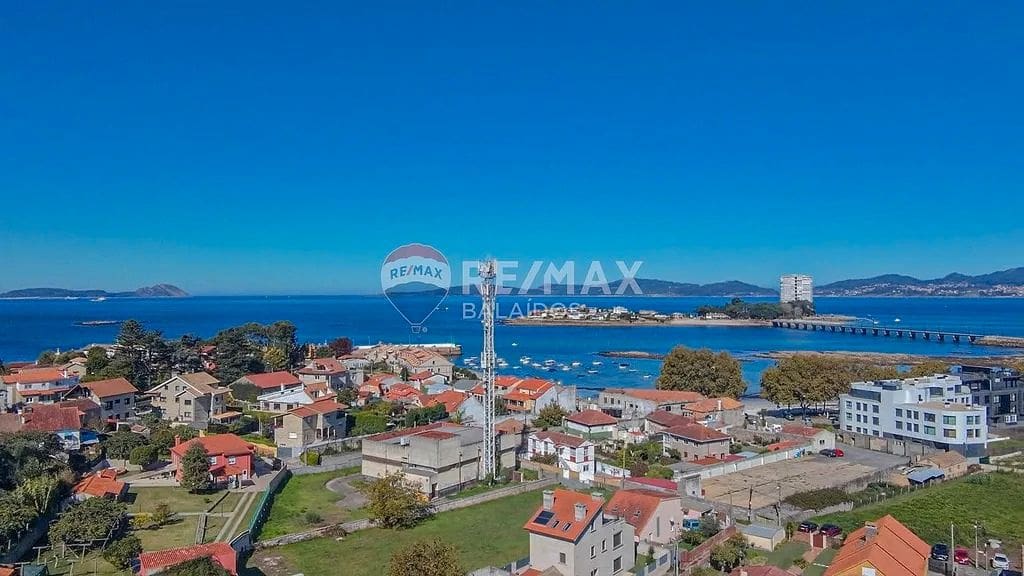 4 slaapkamer Villa te koop in Vigo met garage - € 495.000 (Ref: 9685405)