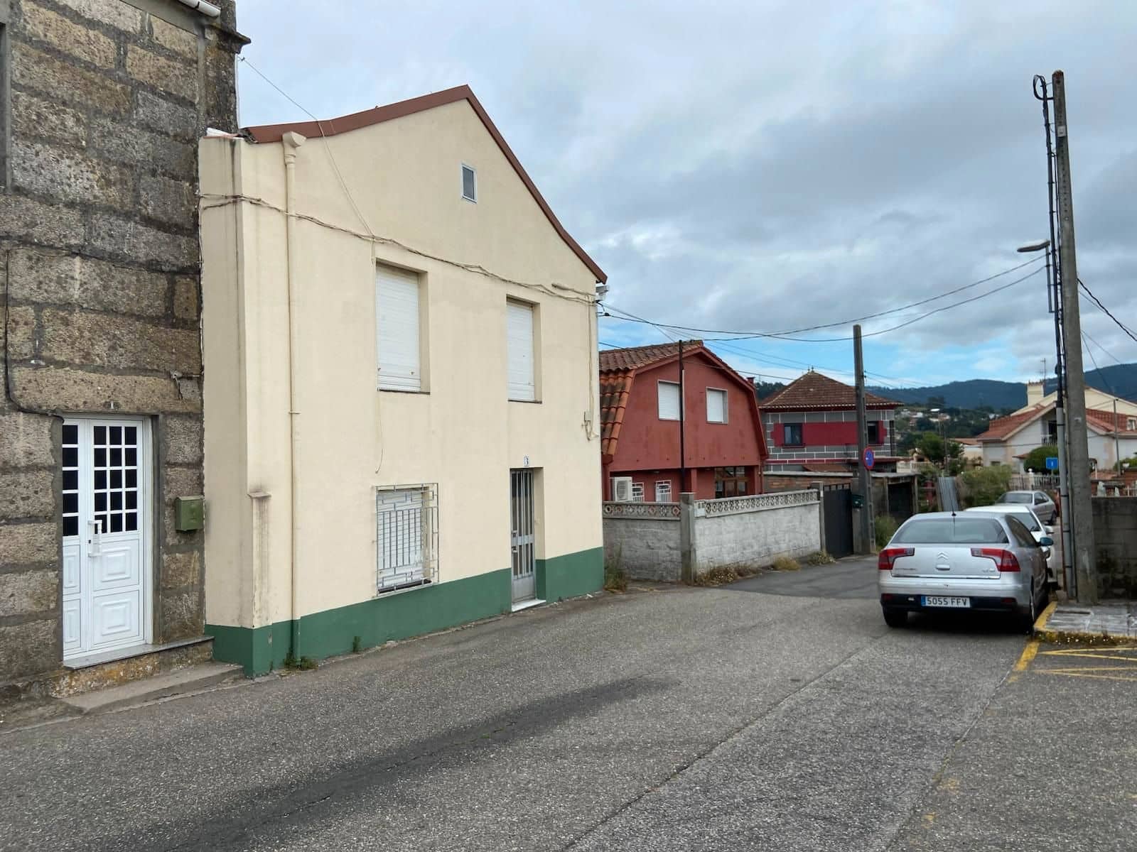 4 bedroom Finca/Country House for sale in Vigo with garage - € 135,000 (Ref: 9685406)