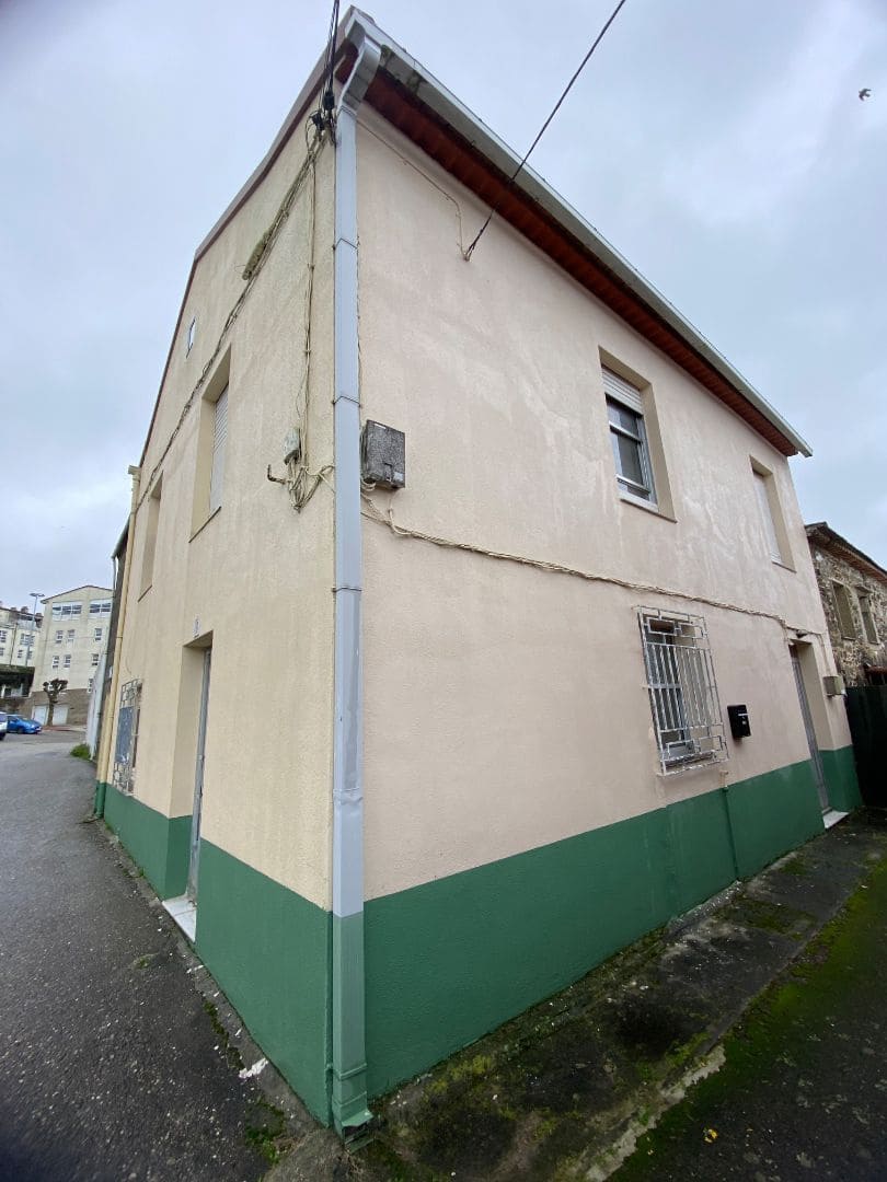 4 bedroom Finca/Country House for sale in Vigo with garage - € 135,000 (Ref: 9685406)