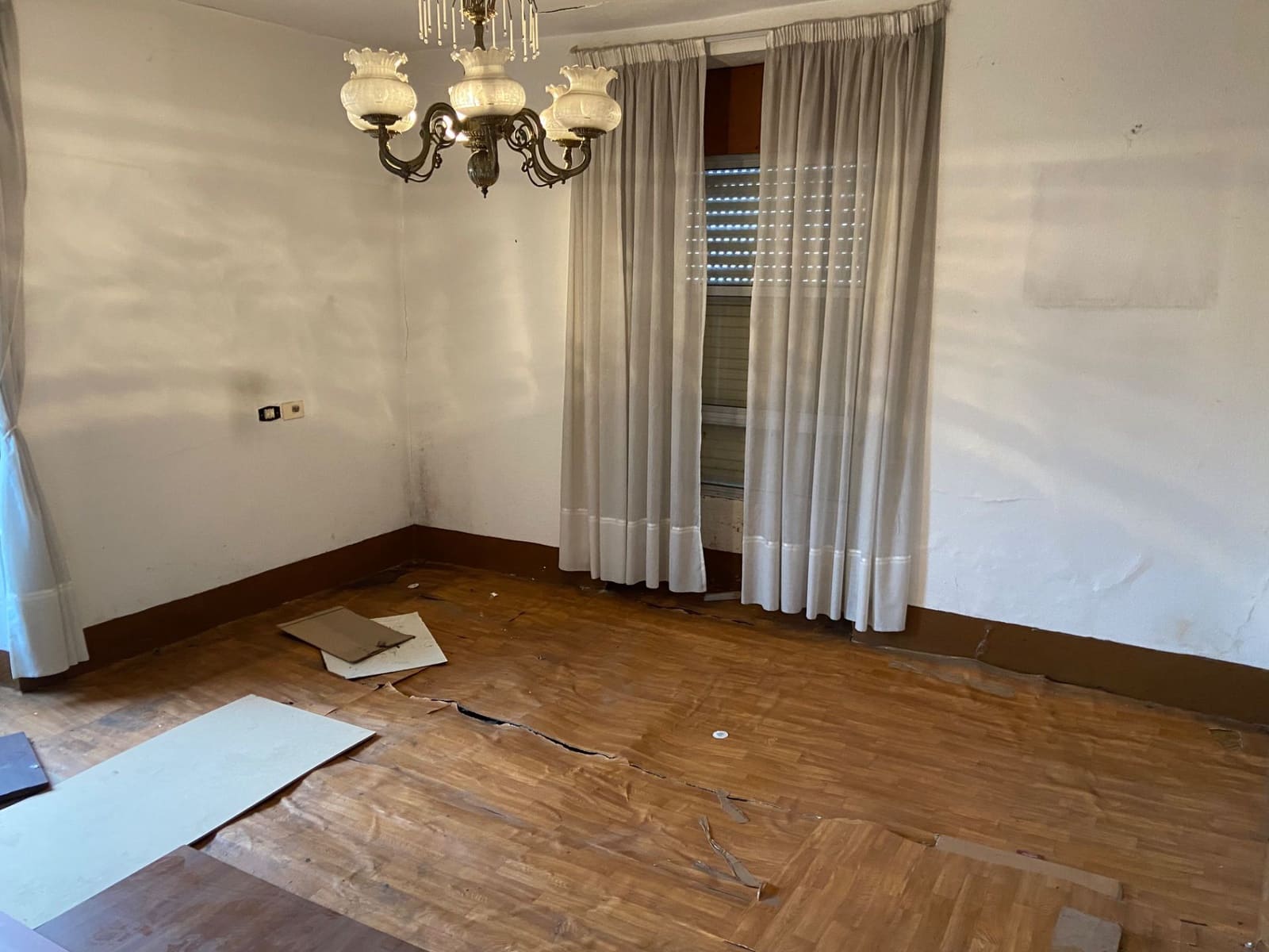 4 bedroom Finca/Country House for sale in Vigo with garage - € 135,000 (Ref: 9685406)