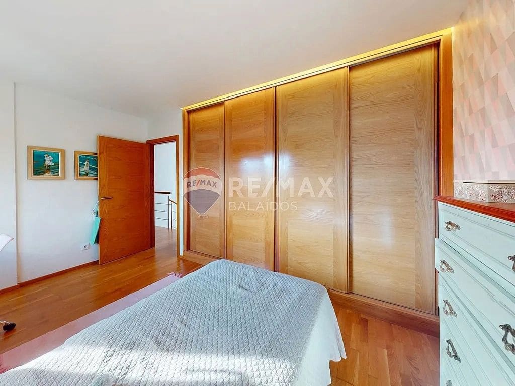 4 slaapkamer Villa te koop in Vigo met zwembad garage - € 690.000 (Ref: 9685408)