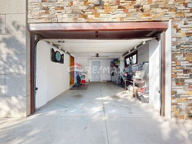 4 chambre Villa/Maison à vendre à Vigo avec piscine garage - 690 000 € (Ref: 9685408)