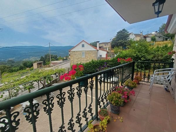 3 bedroom Finca/Country House for sale in A Caniza with garage - € 350,000 (Ref: 9685409)