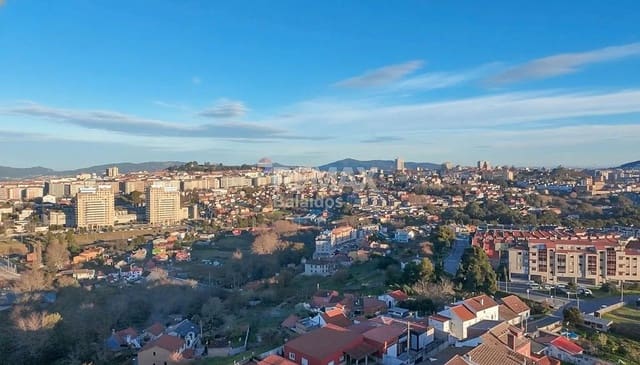 4 bedroom Villa for sale in Vigo with garage - € 570,000 (Ref: 9685410)