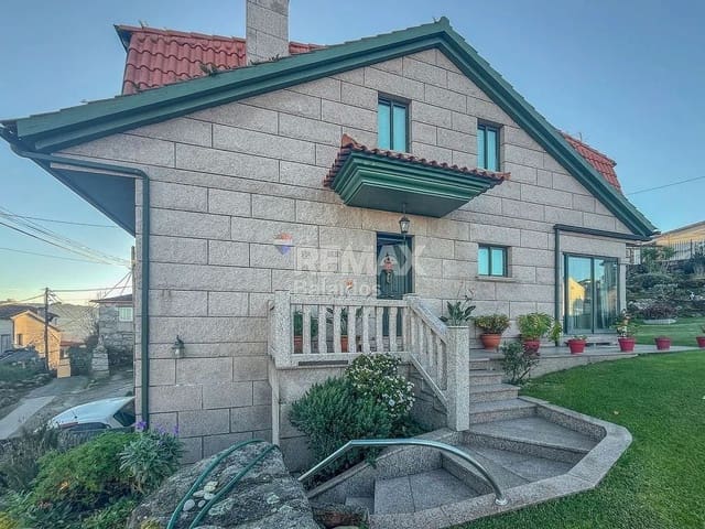 4 bedroom Villa for sale in Vigo with garage - € 570,000 (Ref: 9685410)