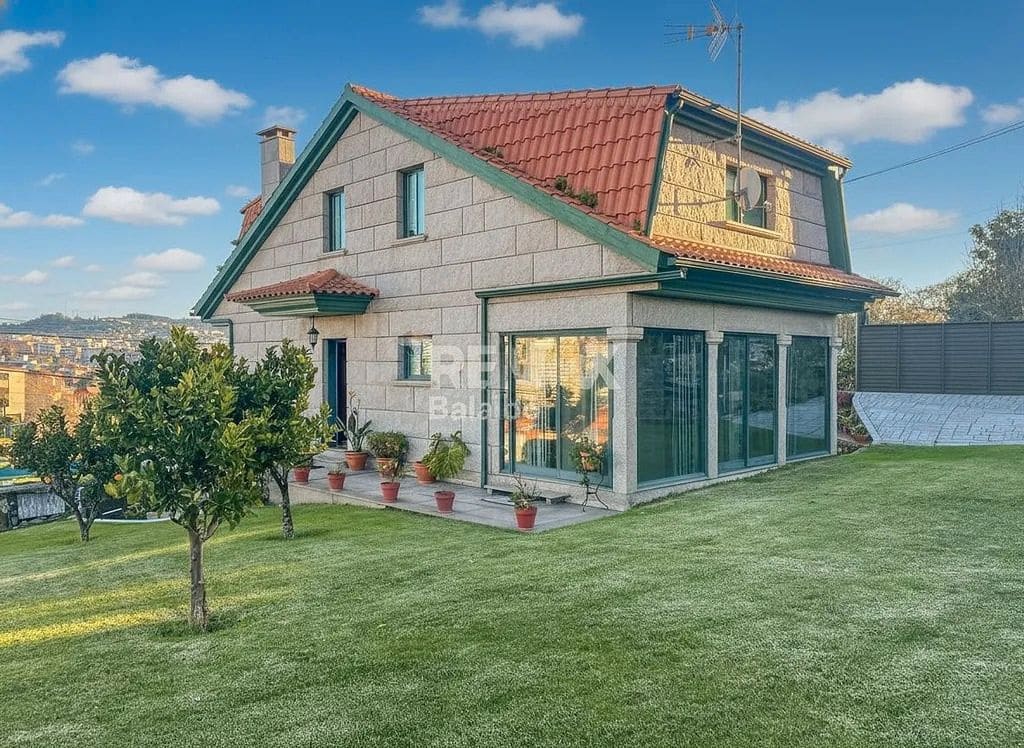 4 soverom Villa til salgs i Vigo med garasje - € 570 000 (Ref: 9685410)