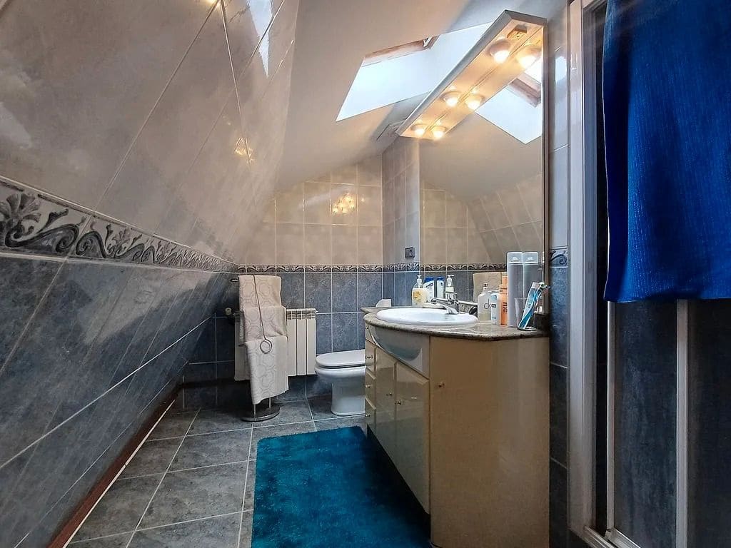 2 bedroom Apartment for sale in A Caniza - € 99,000 (Ref: 9685419)