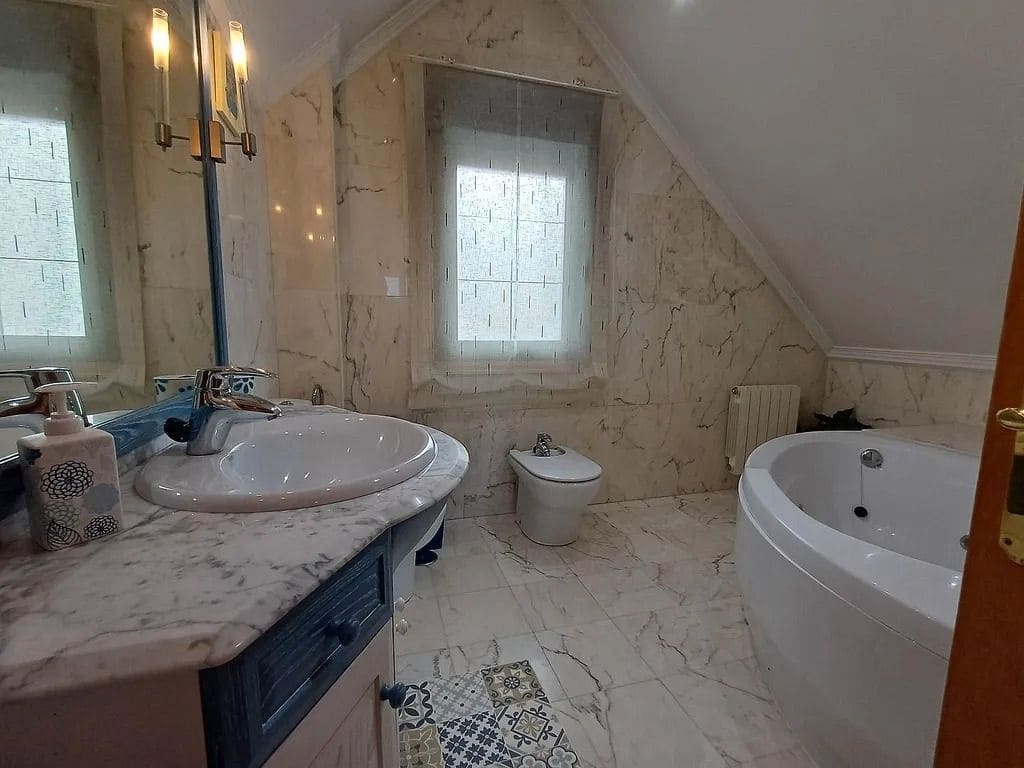 5 camera da letto Villa in vendita in Vigo con garage - 650.000 € (Rif: 9685421)