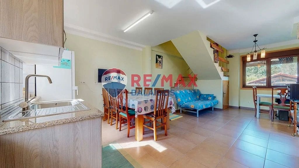 6 bedroom Semi-detached Villa for sale in Ponteareas with pool garage - € 280,000 (Ref: 9685427)