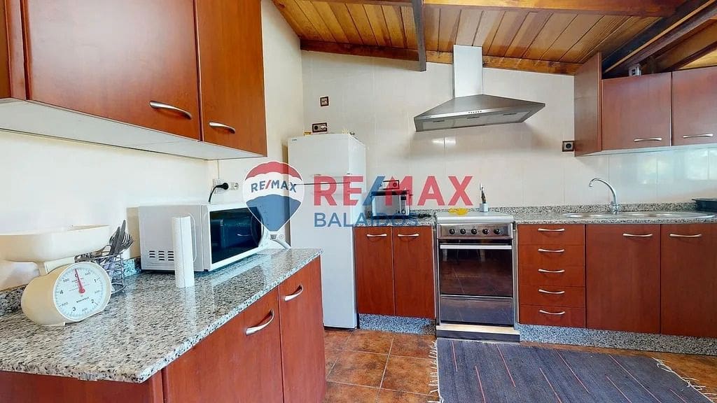 6 bedroom Semi-detached Villa for sale in Ponteareas with pool garage - € 280,000 (Ref: 9685427)