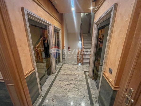 4 bedroom Penthouse for sale in Vigo with garage - € 1,800,000 (Ref: 9685430)