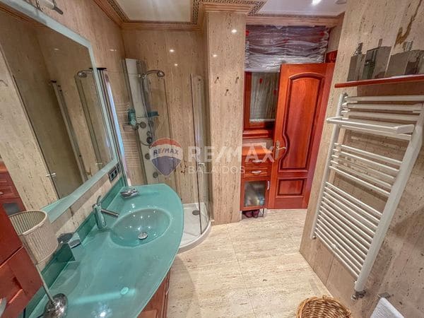 4 bedroom Penthouse for sale in Vigo with garage - € 1,800,000 (Ref: 9685430)