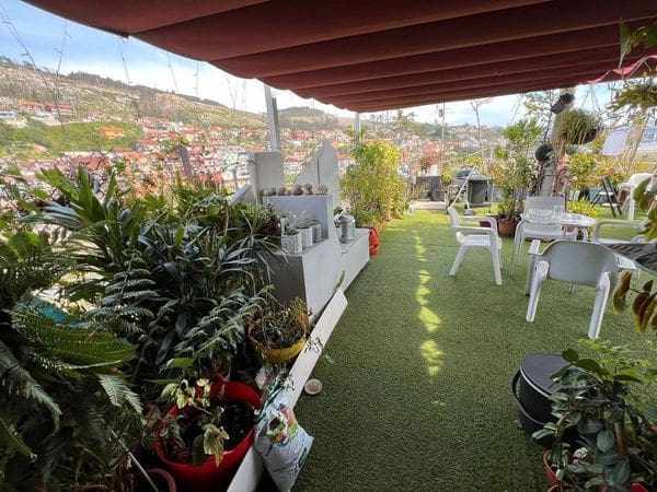 10 slaapkamer Hotel te koop in Moana met garage - € 580.000 (Ref: 9685432)