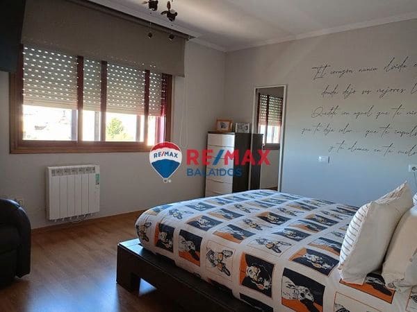 10 slaapkamer Hotel te koop in Moana met garage - € 580.000 (Ref: 9685432)