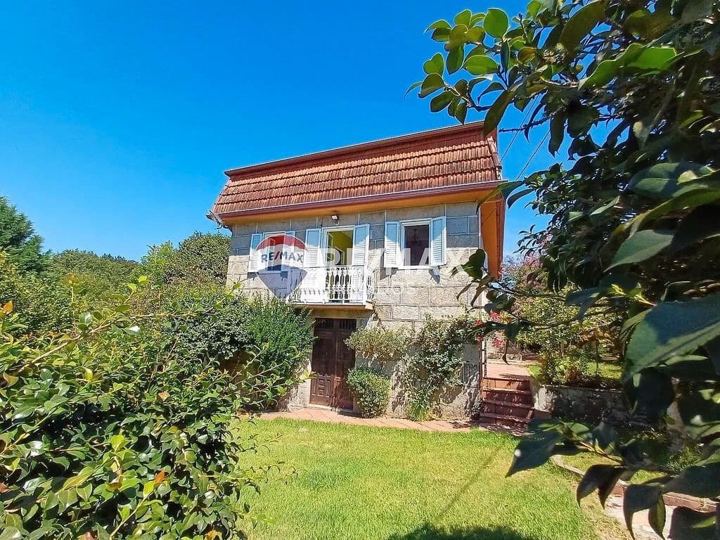 8 slaapkamer Finca/Landhuis te koop in Covelo met garage - € 299.000 (Ref: 9685436)