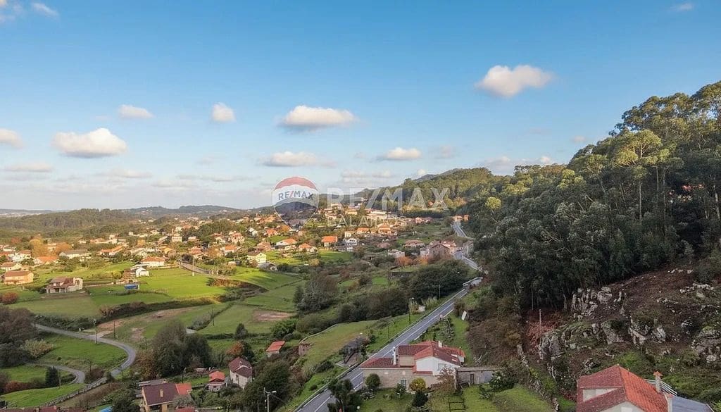 2 bedroom Finca/Country House for sale in Gondomar - € 110,000 (Ref: 9685439)