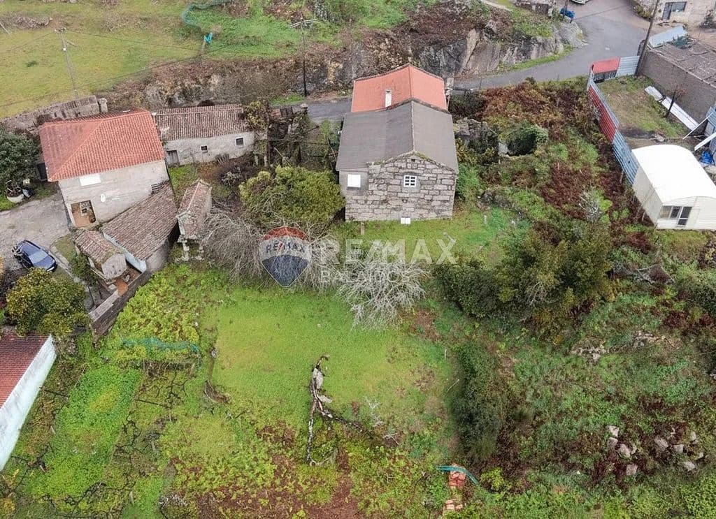 2 bedroom Finca/Country House for sale in Gondomar - € 110,000 (Ref: 9685439)