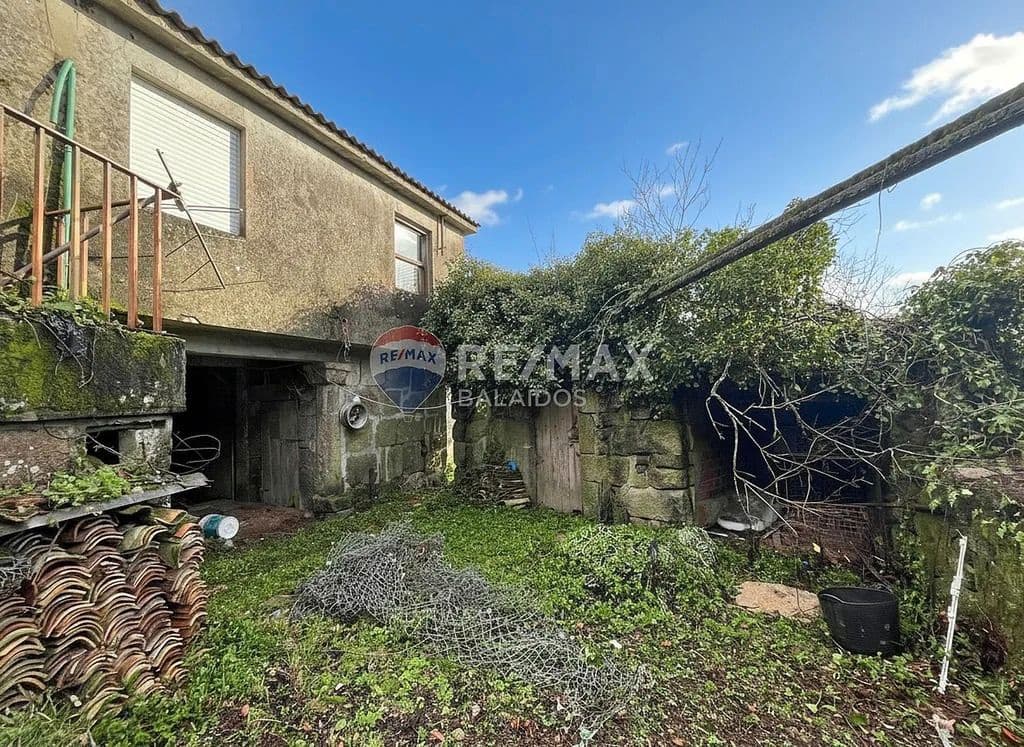 2 bedroom Finca/Country House for sale in Gondomar - € 110,000 (Ref: 9685439)