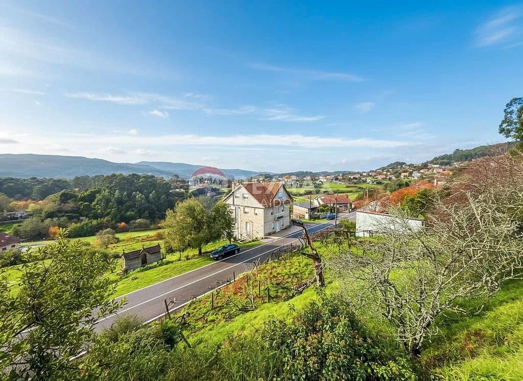2 bedroom Finca/Country House for sale in Gondomar - € 110,000 (Ref: 9685439)