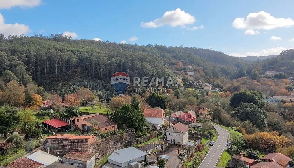 2 bedroom Finca/Country House for sale in Gondomar - € 110,000 (Ref: 9685439)