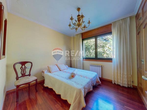 4 bedroom Villa for sale in Gondomar with pool garage - € 485,000 (Ref: 9685443)