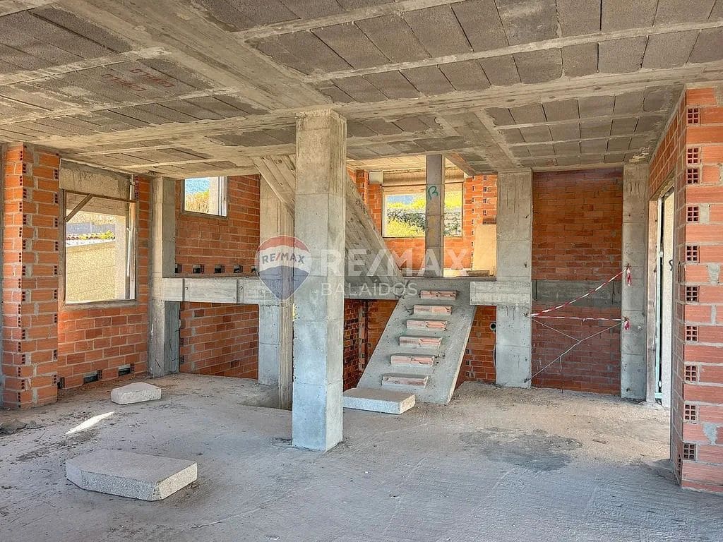 Chalet de 4 habitaciones en Vigo en venta con garaje - 495.000 € (Ref: 9685446)