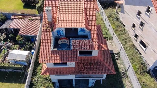 4 bedroom Villa for sale in Vigo with garage - € 495,000 (Ref: 9685446)