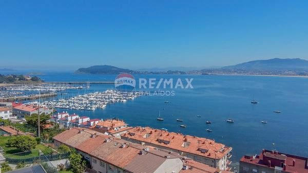 7 sovrum Villa till salu i Baiona med garage - 830 000 € (Ref: 9685448)