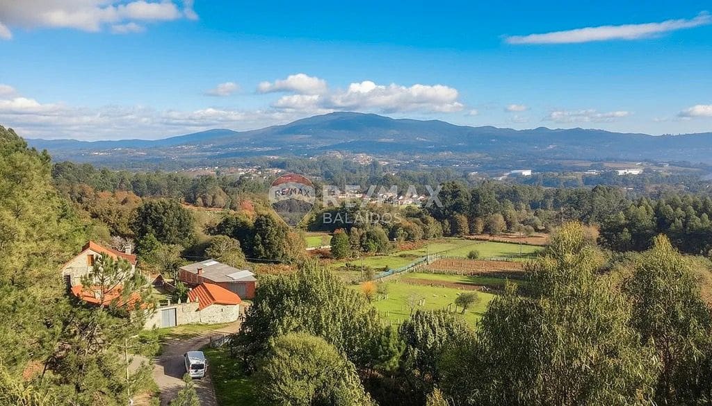 Building Plot for sale in Salvaterra de Mino - € 140,000 (Ref: 9685449)