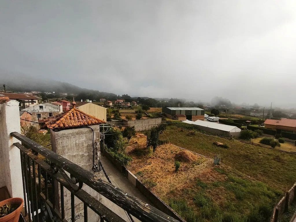 4 bedroom Villa for sale in A Guarda - € 80,000 (Ref: 9685453)