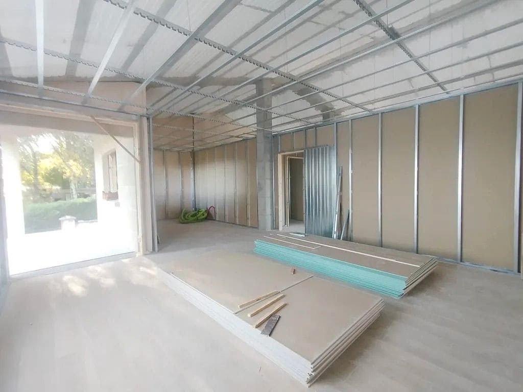 3 slaapkamer Finca/Landhuis te koop in Tomino met garage - € 386.000 (Ref: 9685455)