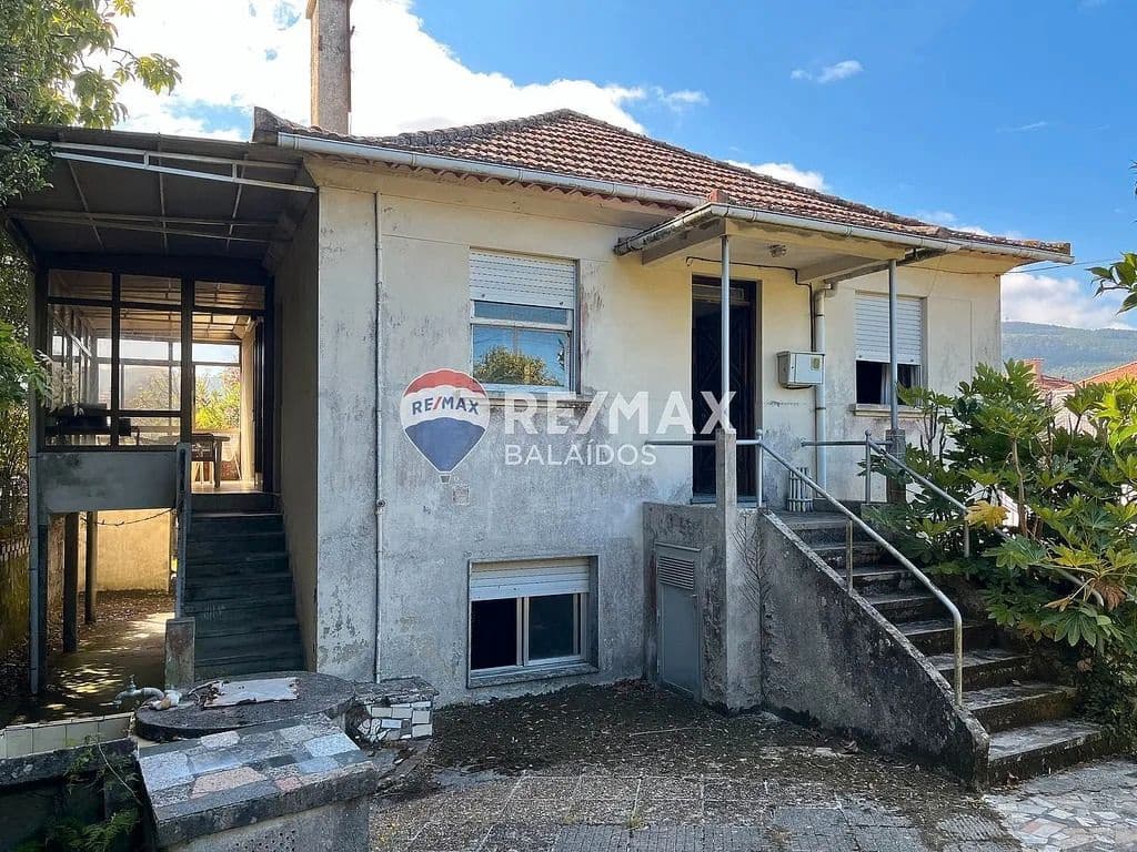 3 soveværelse Villa til salg i Vigo med garage - € 439.000 (Ref: 9685456)