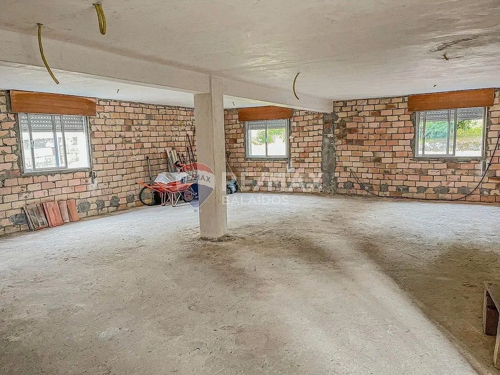 3 soveværelse Villa til salg i Vigo med garage - € 439.000 (Ref: 9685456)