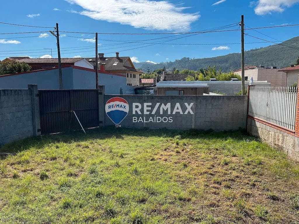 3 soveværelse Villa til salg i Vigo med garage - € 439.000 (Ref: 9685456)