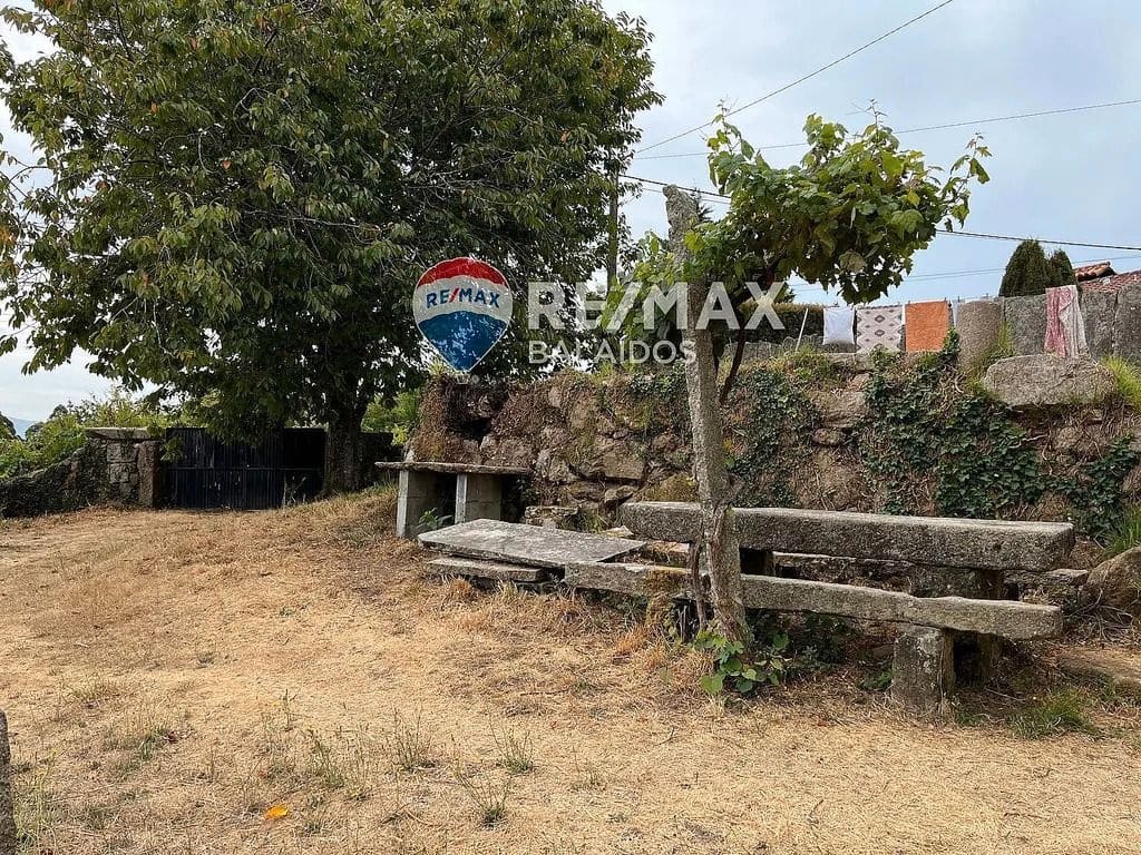 2 bedroom Finca/Country House for sale in Tui with garage - € 375,000 (Ref: 9685457)