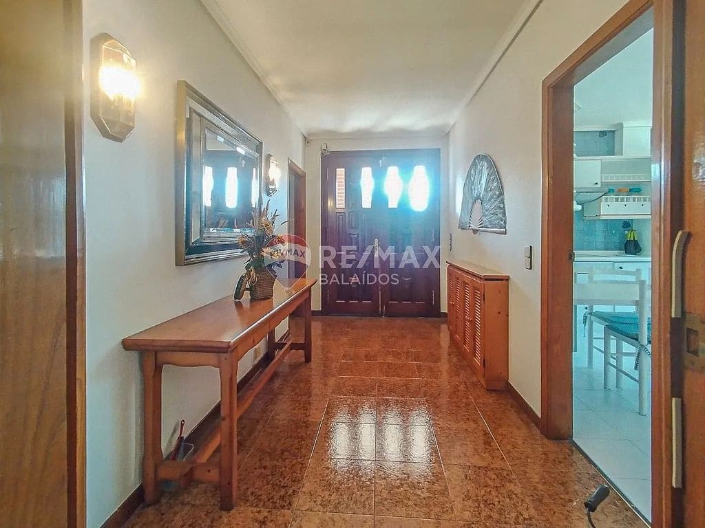 4 slaapkamer Finca/Landhuis te koop in Tomino met zwembad garage - € 348.000 (Ref: 9685458)