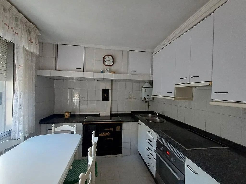 3 bedroom Finca/Country House for sale in Mondariz with garage - € 199,000 (Ref: 9685462)