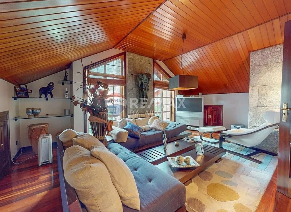 5 soveværelse Villa til salg i Vigo med garage - € 650.000 (Ref: 9685467)